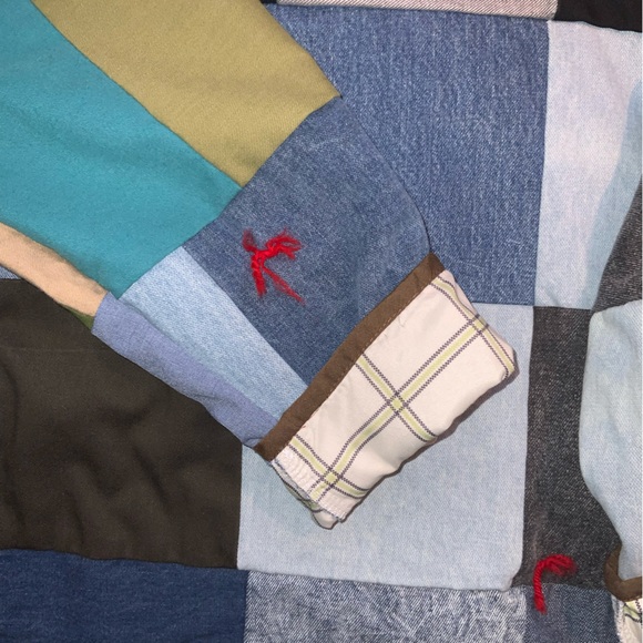 handmade quilt coat denim patchwork barn jacket chore coat vintage wooden button - Picture 8 of 9